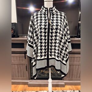 Anne Klein Black and White Knit Poncho